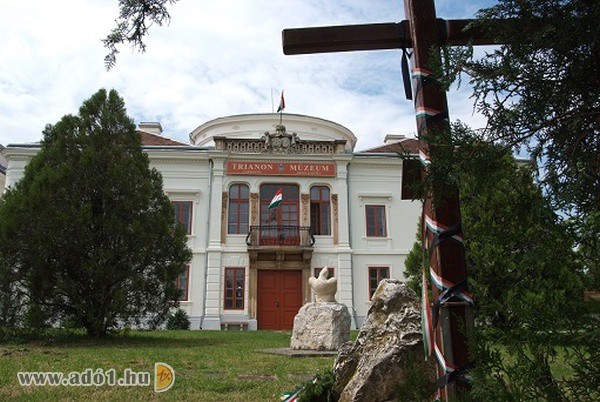 Trianon Múzeum Alapítvány - Kultúra